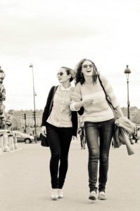 Саша и Алёна в городе Париже